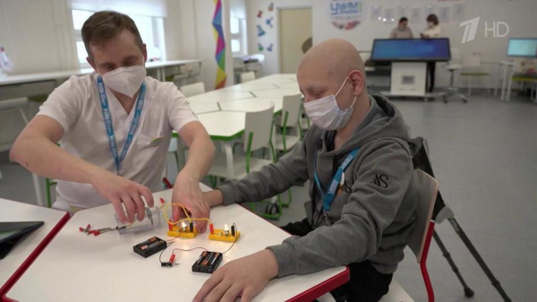 В&nbsp;центр имени В. И. Шумакова приехала председатель фонда &laquo;Защитники Отечества&raquo; Анна Цивилева