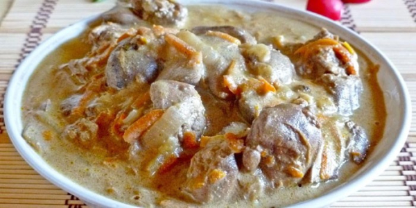 Печень с луком и морковью жареная или тушеная - пошаговые рецепты приготовления в домашних условиях с фото Печень с луком и морковью жареная или тушеная - пошаговые рецепты приготовления в домашних условиях с фото