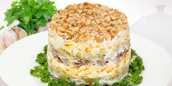 Салат Принц - пошаговые рецепты приготовления вкусного и оригинального блюда в домашних условиях с фото Салат Принц - пошаговые рецепты приготовления вкусного и оригинального блюда в домашних условиях с фото
