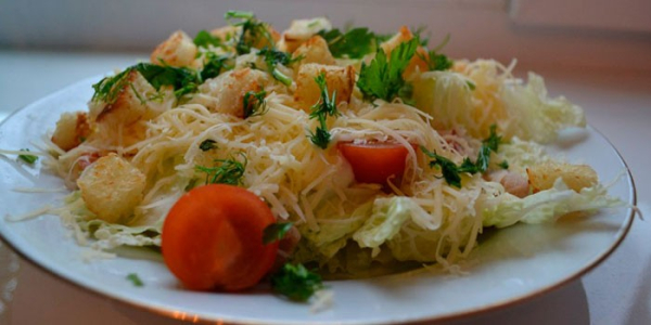 Салат цезарь с пекинской капустой - пошаговые рецепты приготовления в домашних условиях с фото