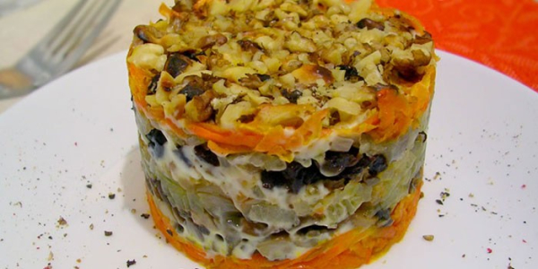 Салат с морковью и сыром - как готовить в домашних условиях по пошаговым рецептам с фото