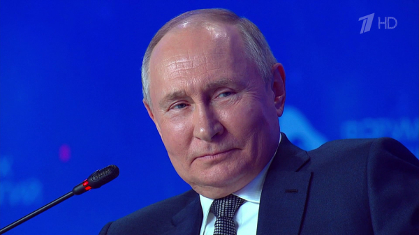 Большой разговор Владимира Путина с&nbsp;врачами и&nbsp;учеными состоялся на&nbsp;Форуме будущих технологий