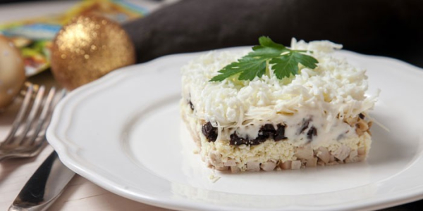 Салат Принц - пошаговые рецепты приготовления вкусного и оригинального блюда в домашних условиях с фото Салат Принц - пошаговые рецепты приготовления вкусного и оригинального блюда в домашних условиях с фото