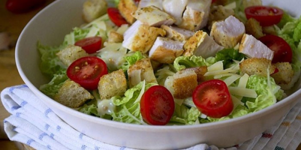 Салат цезарь с пекинской капустой - пошаговые рецепты приготовления в домашних условиях с фото