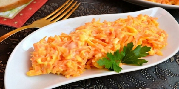 Салат с морковью и сыром - как готовить в домашних условиях по пошаговым рецептам с фото